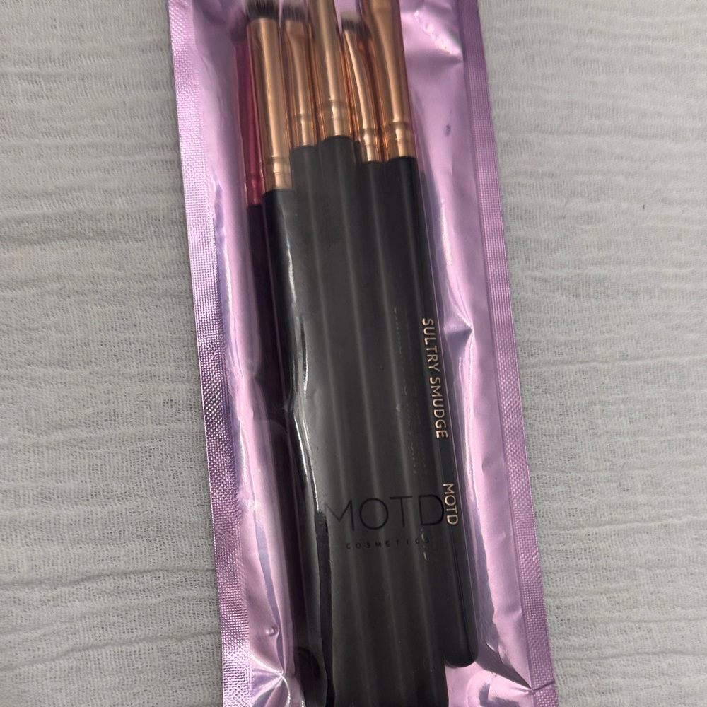 MOTD Cosmetics Makeup Brush Set Eye Got It brush 5 piece set